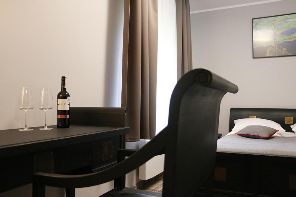 Hotel Ognisty Ptak Węgorzewo Esterno foto