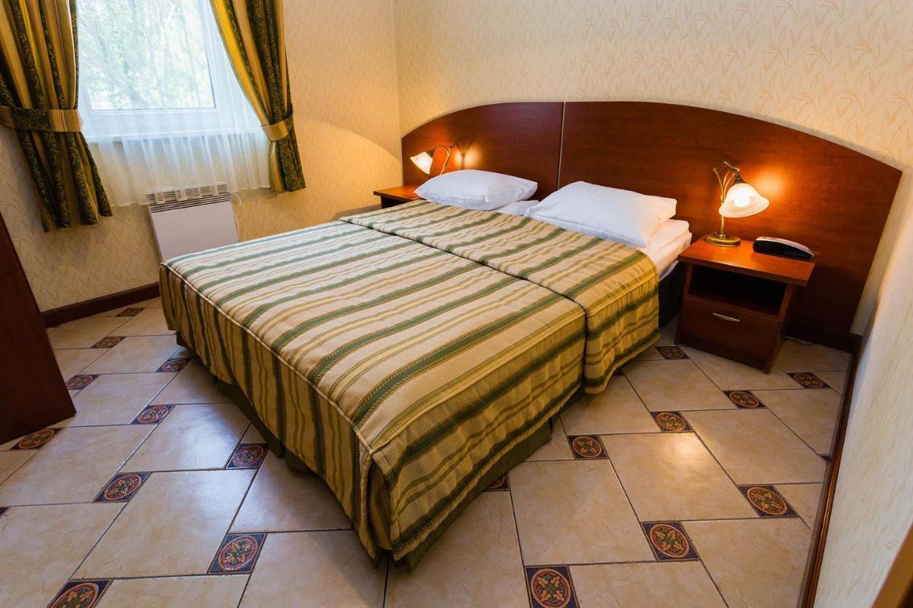 Hotel Ognisty Ptak Węgorzewo Esterno foto